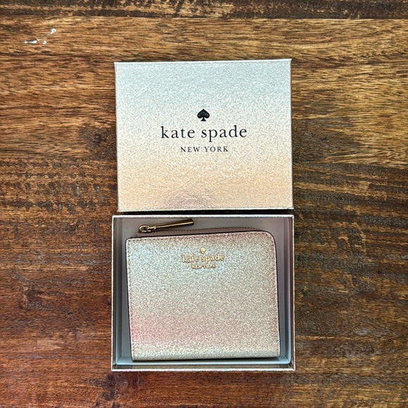 NWT Kate Spade Wallet - Picture 2 of 7